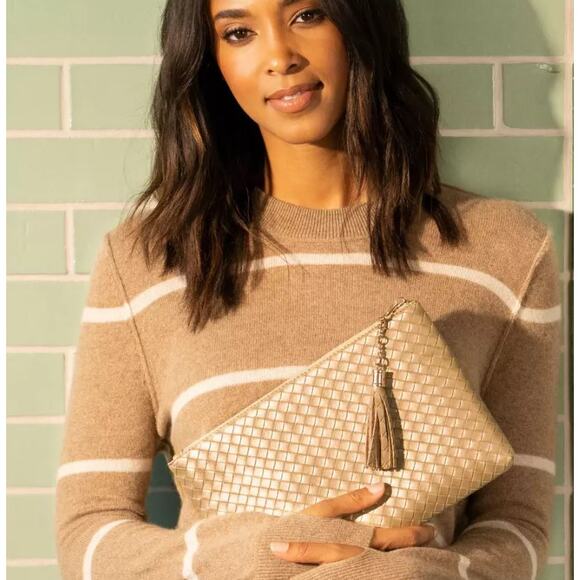 Virginia Wolf Handbags - NEW Virginia Wolf Mimi Woven Tasseled Clutch Pouch Metallic Gold Size Small